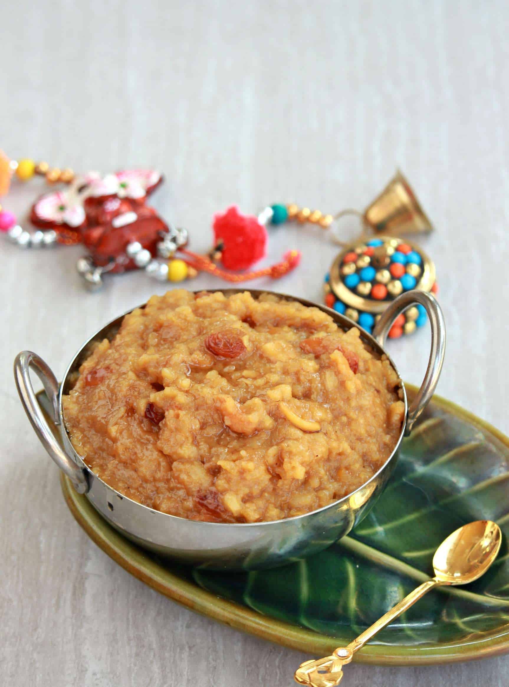 sakkarai pongal in a kadai