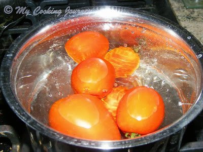 tomatoes in boiling water