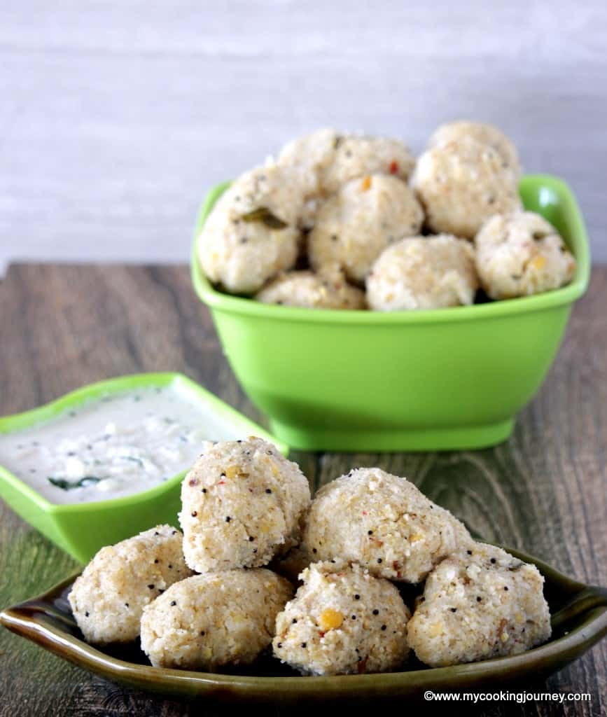 Godhumai Rava Pidi Kozhukattai in a green bowl and green plate with chutney.