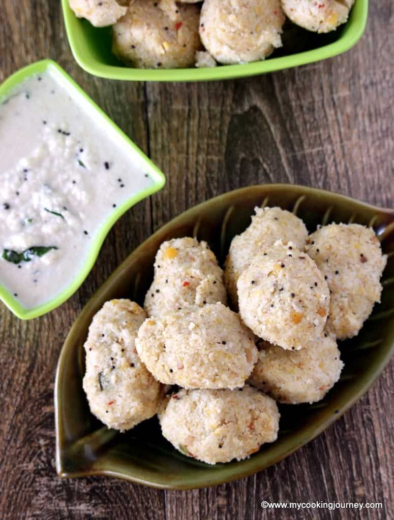 Godhumai Rava Pidi Kozhukattai with chutney