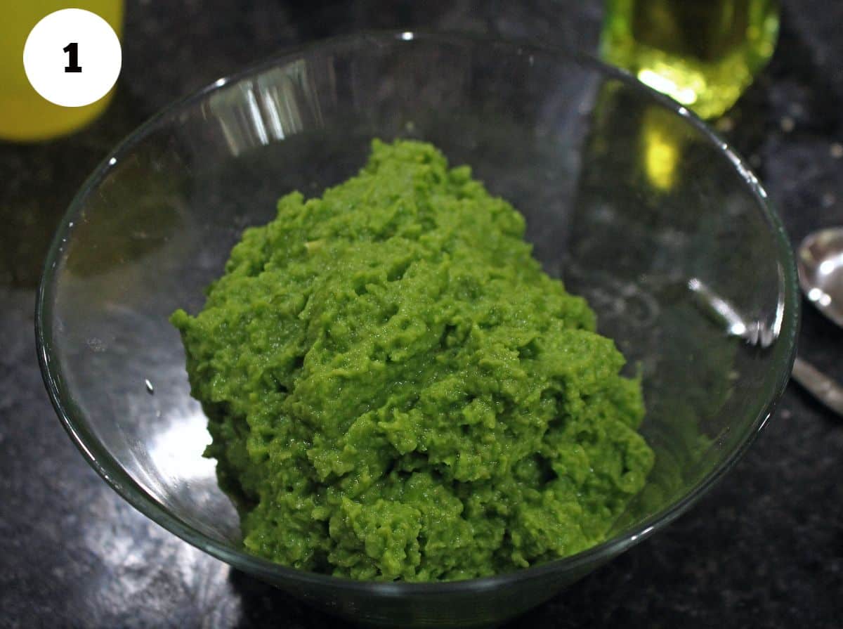 Ground green peas in a bowl