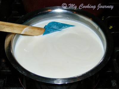 Boiling milk for kulfi