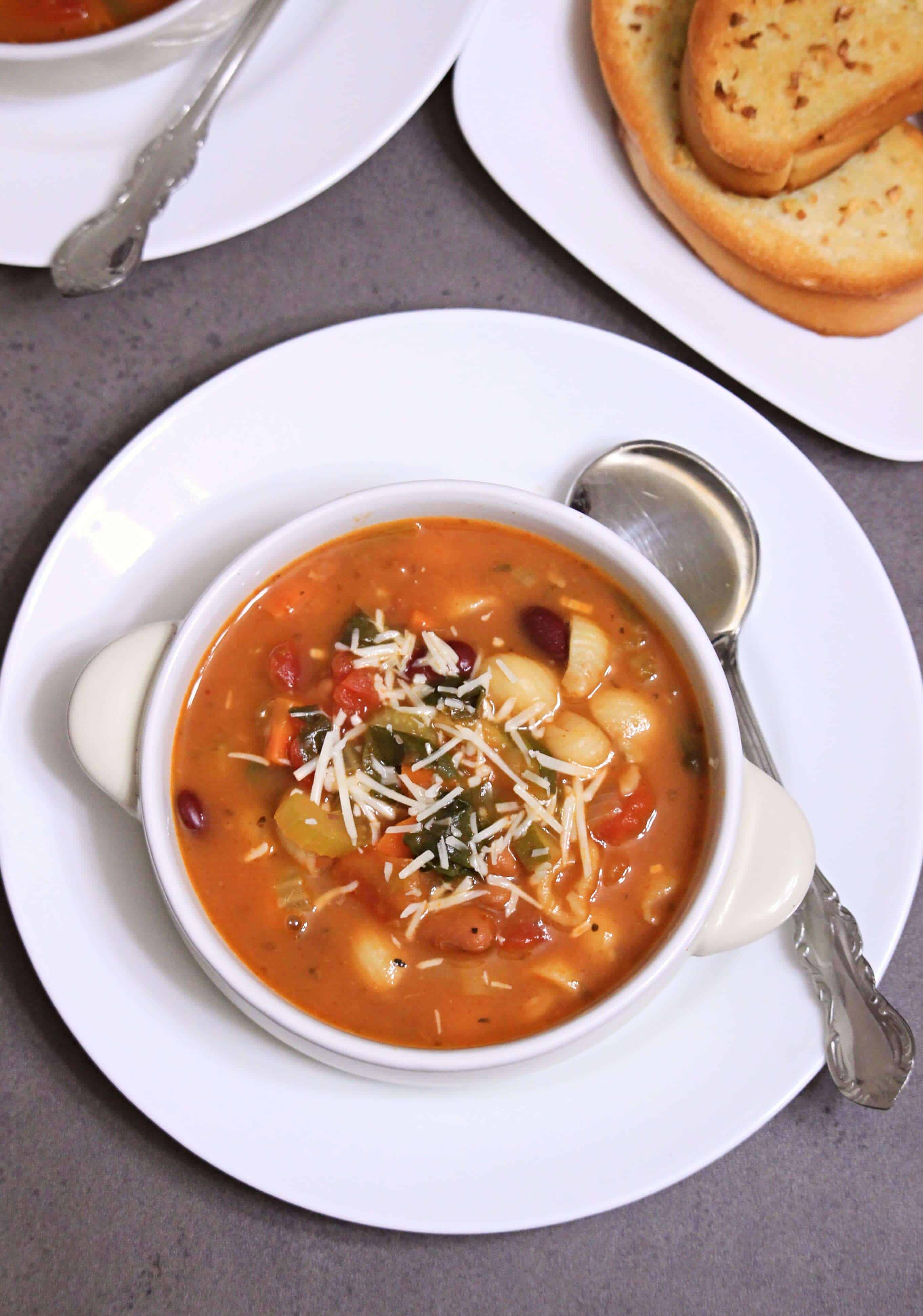 Instant Pot Vegetarian Minestrone Soup