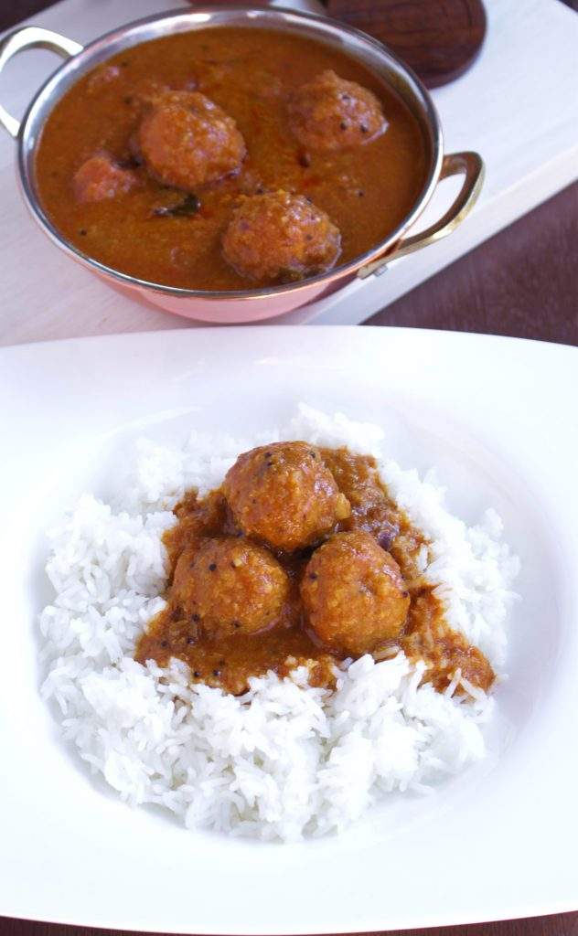 Paruppu Urundai kuzhambu with rice