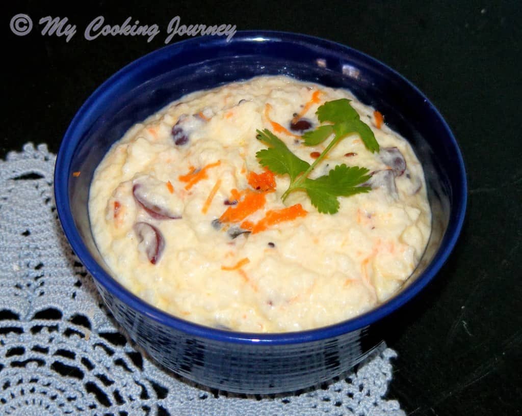 Thayir Saadham served in a blue bowl